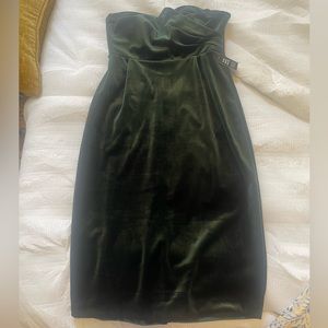 Express Emerald Green Velvet Midi Dress